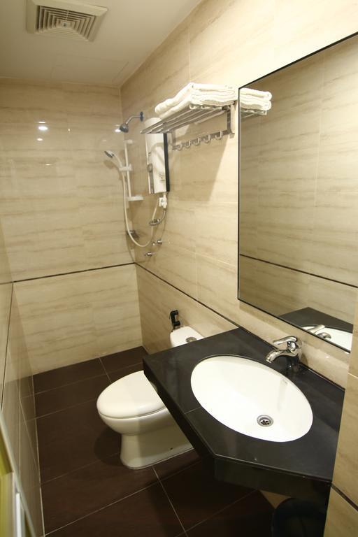 Ag Hotel Penang Gelugor Kültér fotó